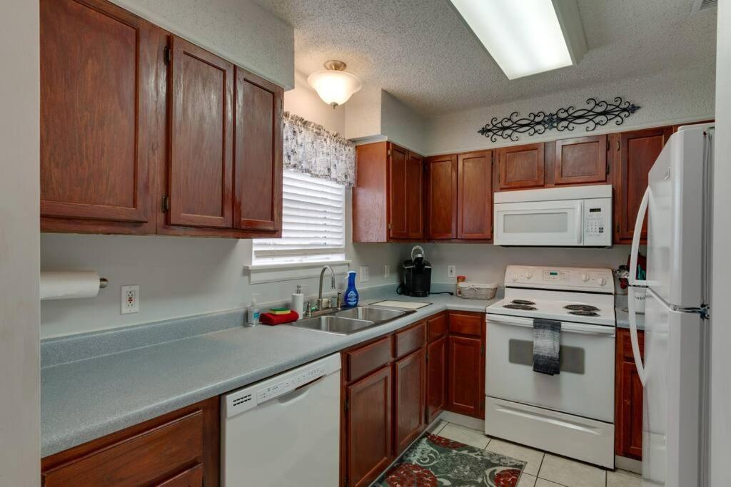 Lovely 2 Bdr Condo With Balcony 2M To Broadway ナッシュビル エクステリア 写真